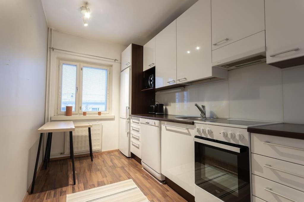 Tilava Huoneisto Helsingissae Helsínquia Exterior foto